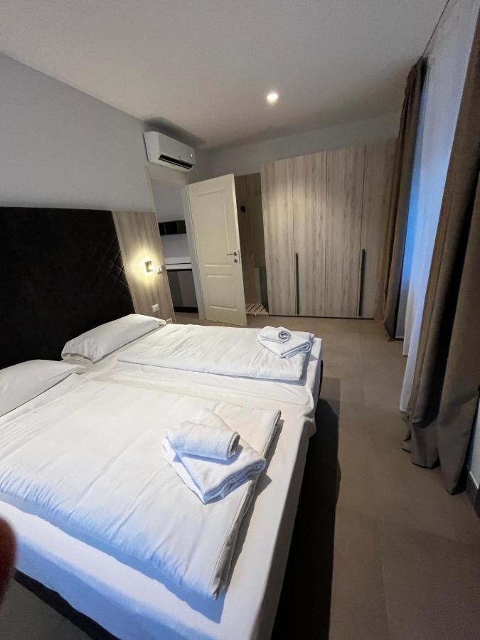 Bilo - Apartments For Rent 特伦托 外观 照片