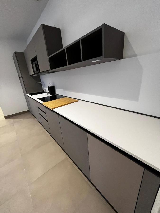Bilo - Apartments For Rent 特伦托 外观 照片